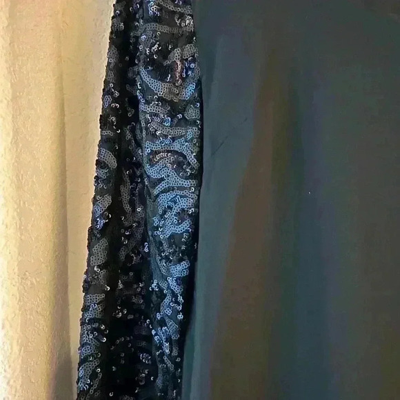 Dress The Population Sequin Sleeve Dress - Picture 5 of 7